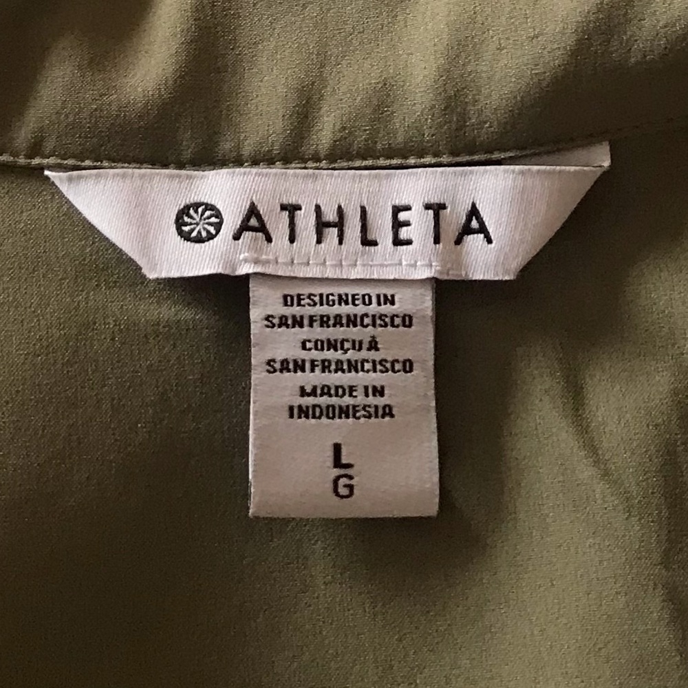 ATHLETA Wrinkle Resistant  Relaxed Fit Romper - Picture 9 of 11